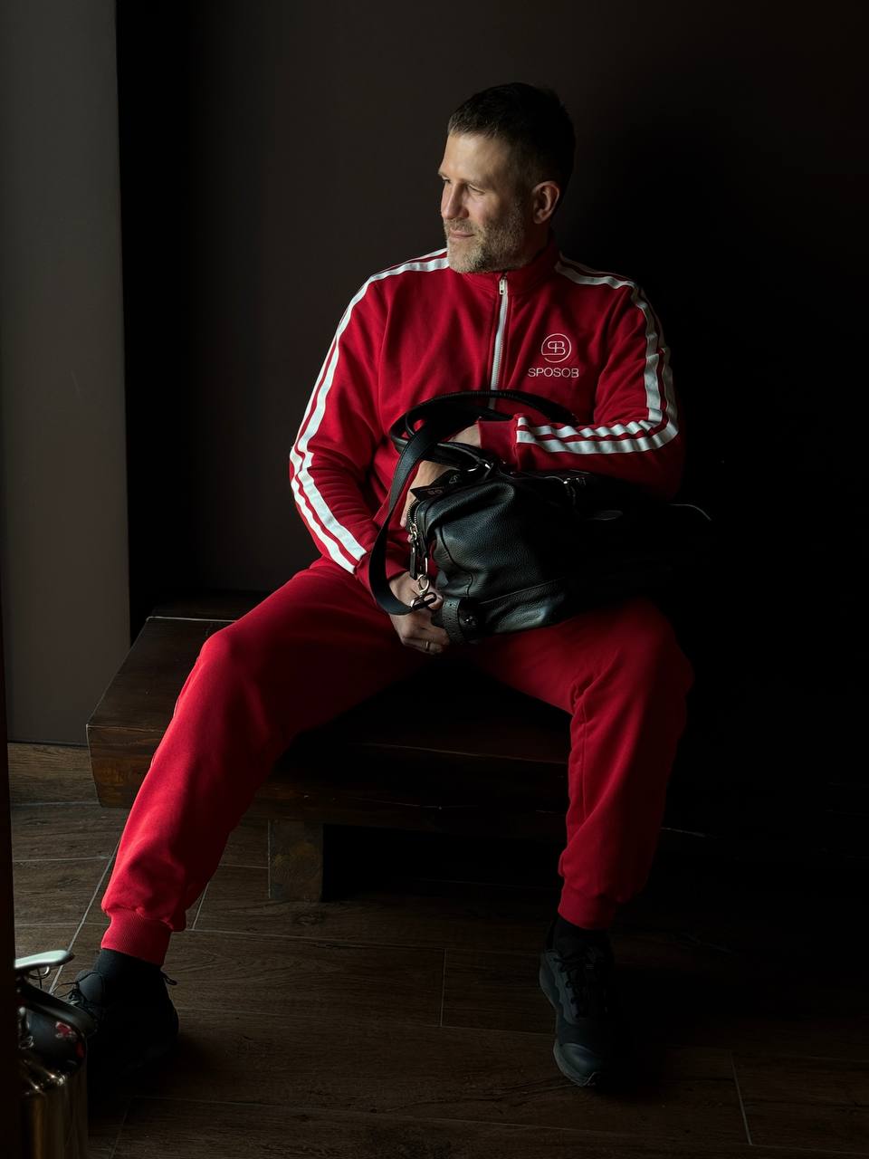 Костюм с лампасами