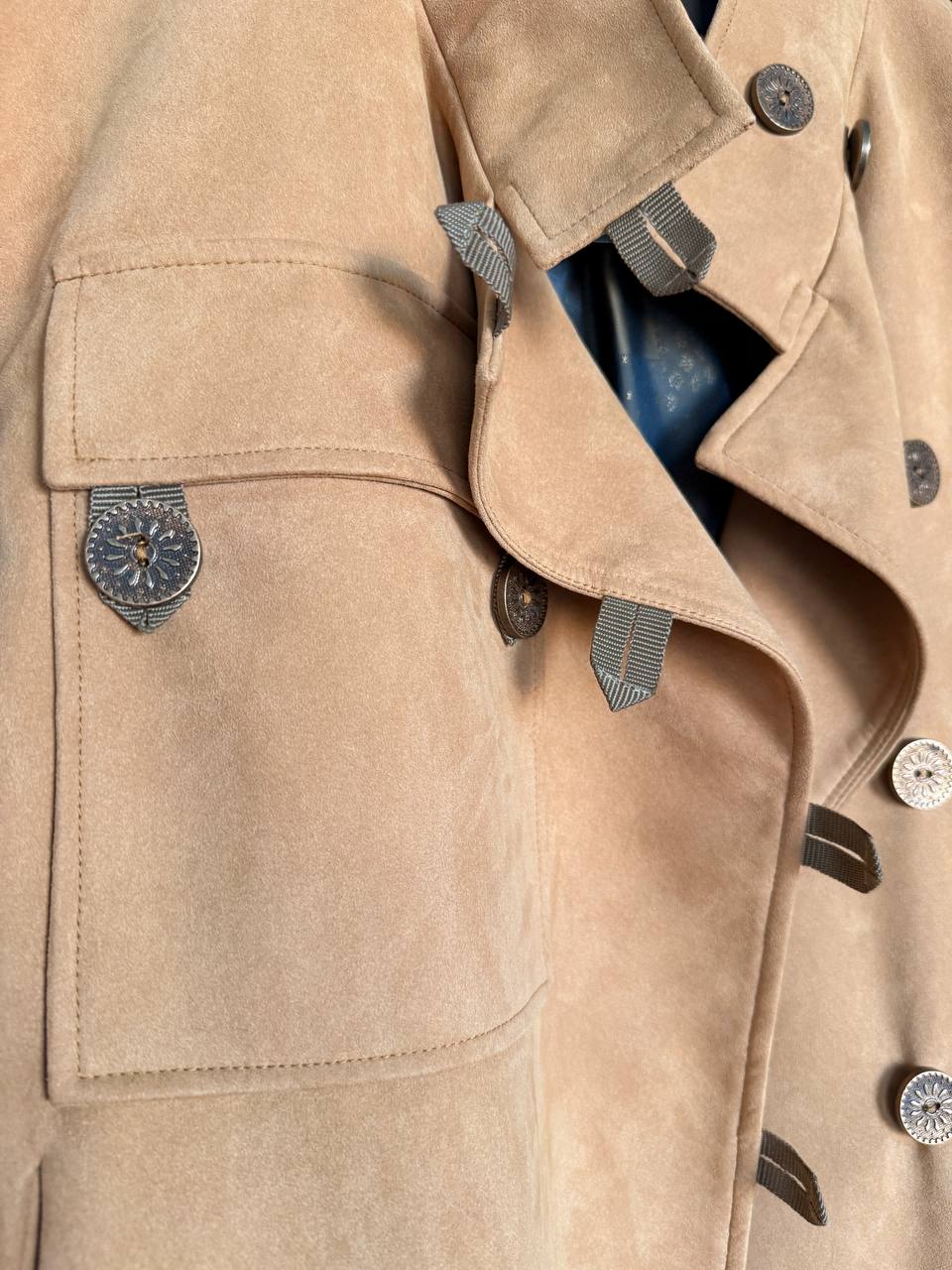 Жакет из замши